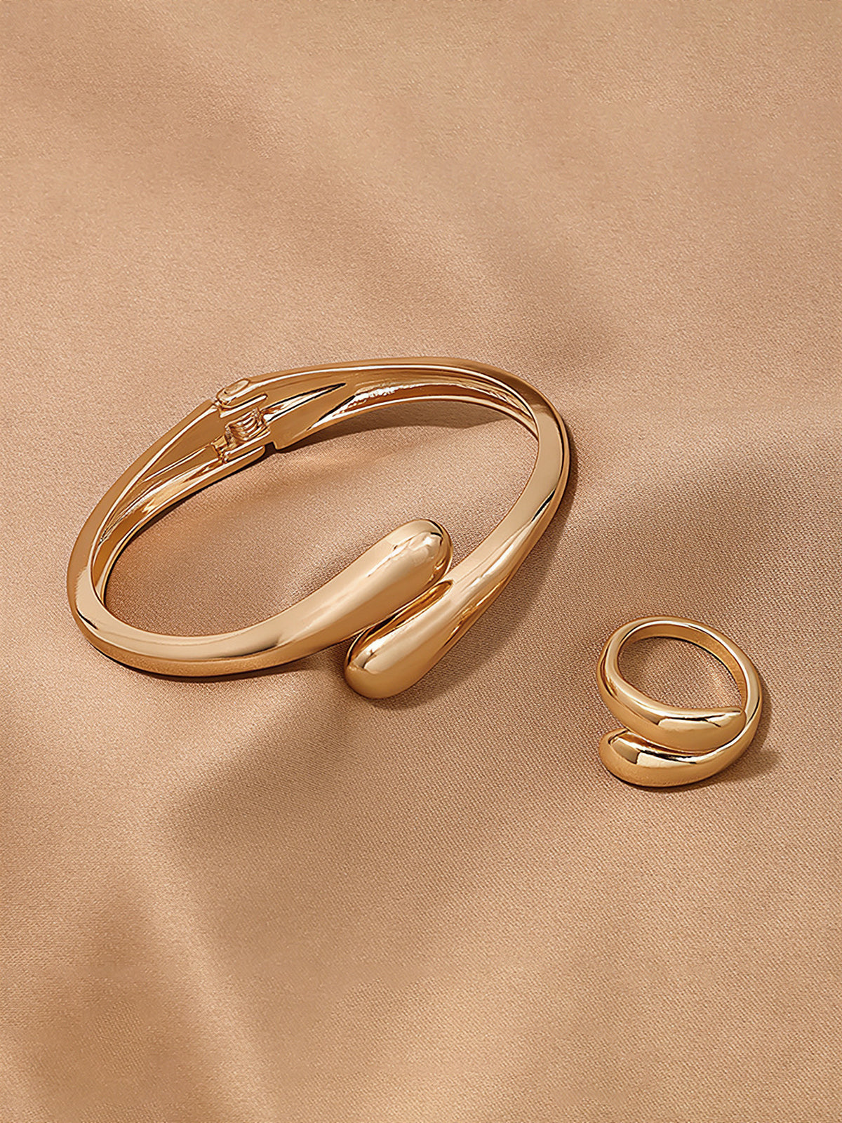 2Pcs Smooth Minimalist Open Bangle & Ring Set