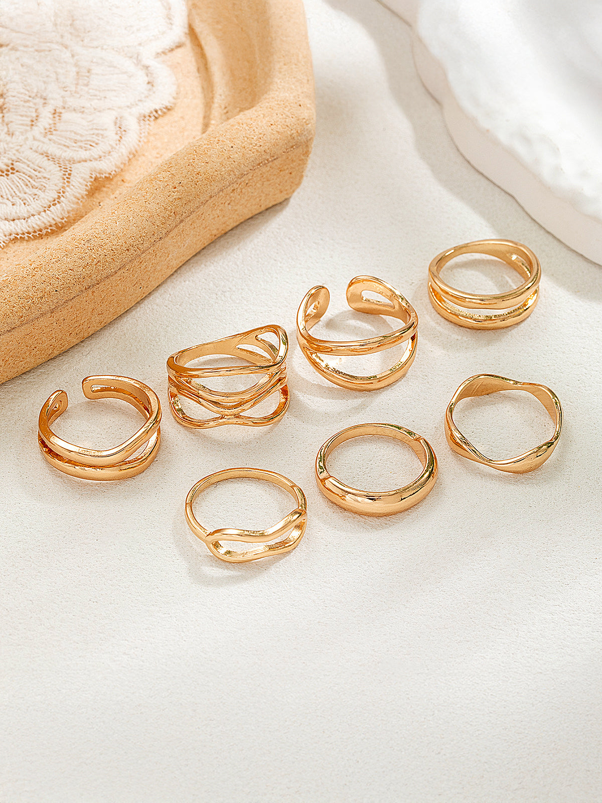 7pcs Hollow Irregular Stackable Ring Set