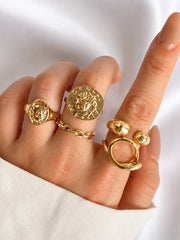 5pcs Vintage Sculpted Stacked Ring Set